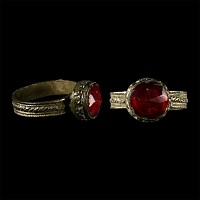 Silver Ring with Facetted Gem