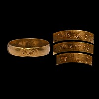 Queen Anne Engraved Gold Memento Mori Skull Ring
