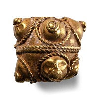 Hiberno-Norse Gold Filigree Bead