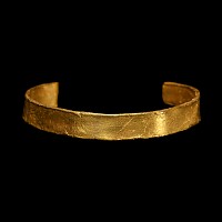 'The Kelvedon' Bronze Age Gold Strip Bracelet