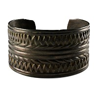 Scandinavian Viking Bronze Bracelet with Bear's Heads