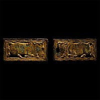 Ordos Gilt Bronze Belt Plate Pair with Bulls