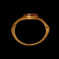 Roman Gold Ring with Goddess Fortuna Gemstone