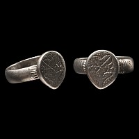 Medieval Silver Ring with Teardrop Bezel