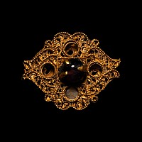 Hellenistic Gold Filigree Element with Garnet