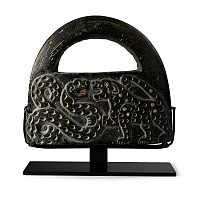 Bactrian Black Chlorite 'Hand Bag' Ceremonial Weight