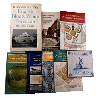 Books on Collecting Antiques - 9 Titles