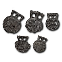 Medieval 'Thames' Decorated Spangle Group