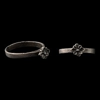 'The Willisham' Medieval Silver Stirrup Ring with Flower