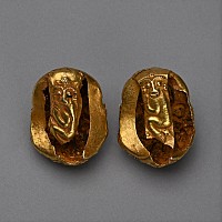 Elaborate Javanese Gold Zoomorphic Ear Ornaments