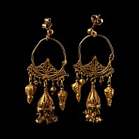 Sicilian Gold Earrings with Droplets