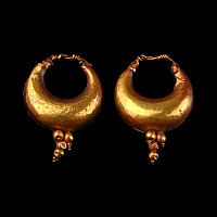 Roman Gold Boat-Shaped Earring Pair