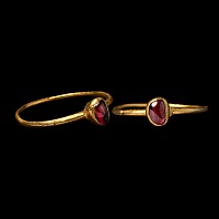 'The Harrietsham' Medieval Gold and Gem Set Ring