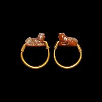 Achaemenid Gold Ring with Agate Bull