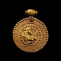 Large Kushan Gold Pendant with Bust of a Goddess