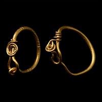 Roman Gold Earring Pair