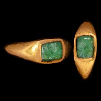 Roman Child's Ring with Emerald