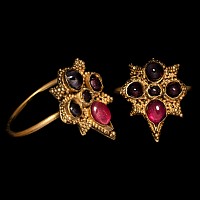 Byzantine Gold Ring with Garnets