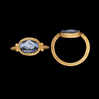 Roman Gold Marriage Ring with 'Dextrarum Iunctio' Cameo