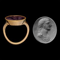 Large Eastern Roman Amethyst Gemstone with Male Bust in Gold Ring