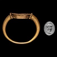 Roman Carnelian Gemstone with Bust of Minerva in Gold Ring