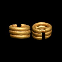 Bronze Age Gold Tripartite Penannular Ring