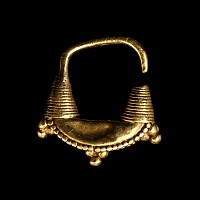 Eastern Roman Gold Earring with Granulation
