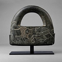 Large Bactrian Black Chlorite 'Hand Bag' Ceremonial Weight