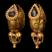 Eastern Roman Gold Hoop Earrings with Stone Inlays