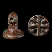 West Central Asian Bronze Chess Piece Type Seal Matrix with 'Union' Cross