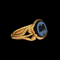 Roman Gold Ring with Nicolo Gemstone of a Bearded Bacchus as a Herm