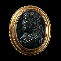 Heliotrope Cameo with Christ in Gold Mount