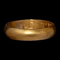 Tudor Gold 'BE . TRVE . IN . HART' Posy Ring