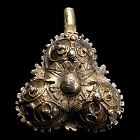 Large Tudor Silver-Gilt Floral Hooked Tag