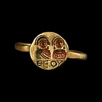 Byzantine Gold Ring with Married Couple