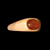 Roman Carnelian Gemstone with Bird in Gold Ring