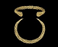 Viking Gold Plaited Bracelet with Ornamented Terminals