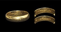 Post Medieval Gold 'Neuer to chainge' Posy Ring