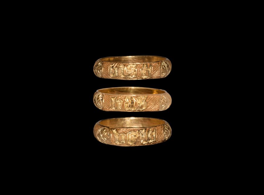 Medieval Gold 'BISN BAS BEIN' Posy Ring