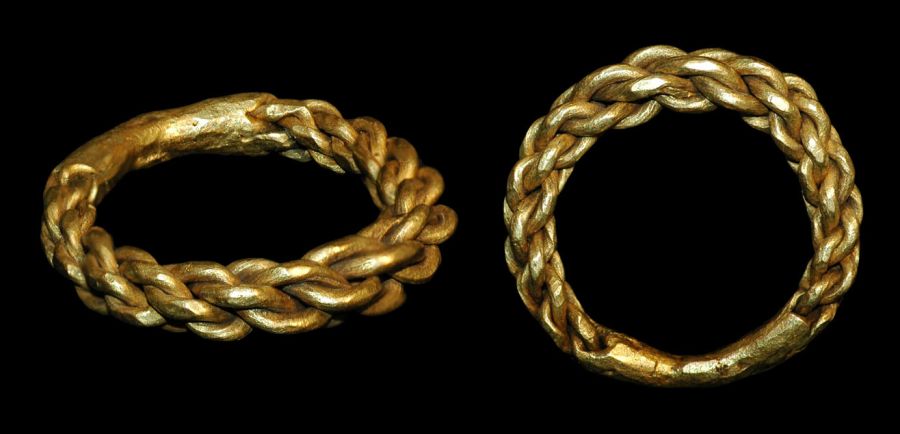 Viking - Gold Twist Ring