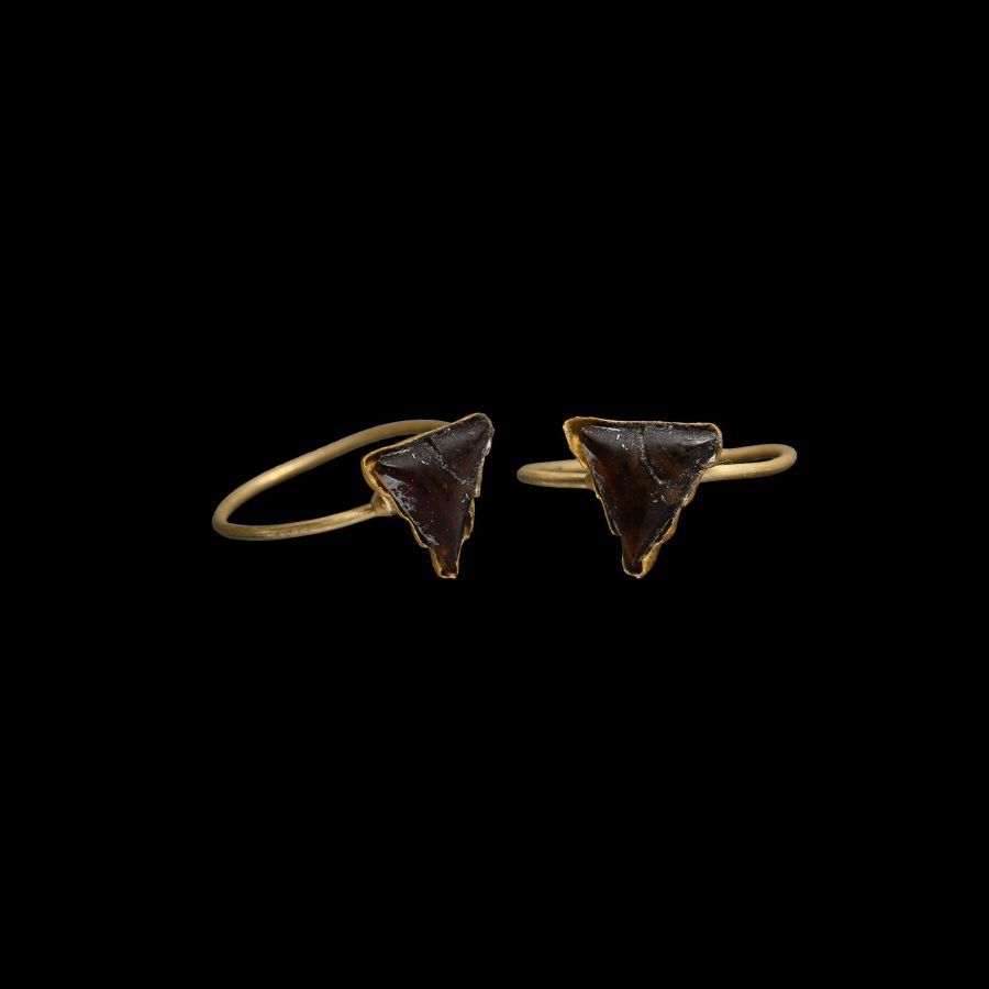 Medieval Gold Ring with Garnet