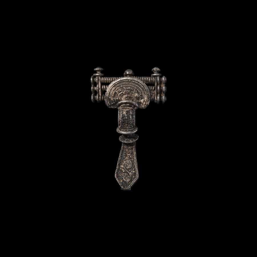 Gothic Silver Filigree Bow Brooch
