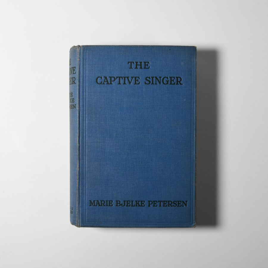 Natural History Books - Peterson - The Captive Singer