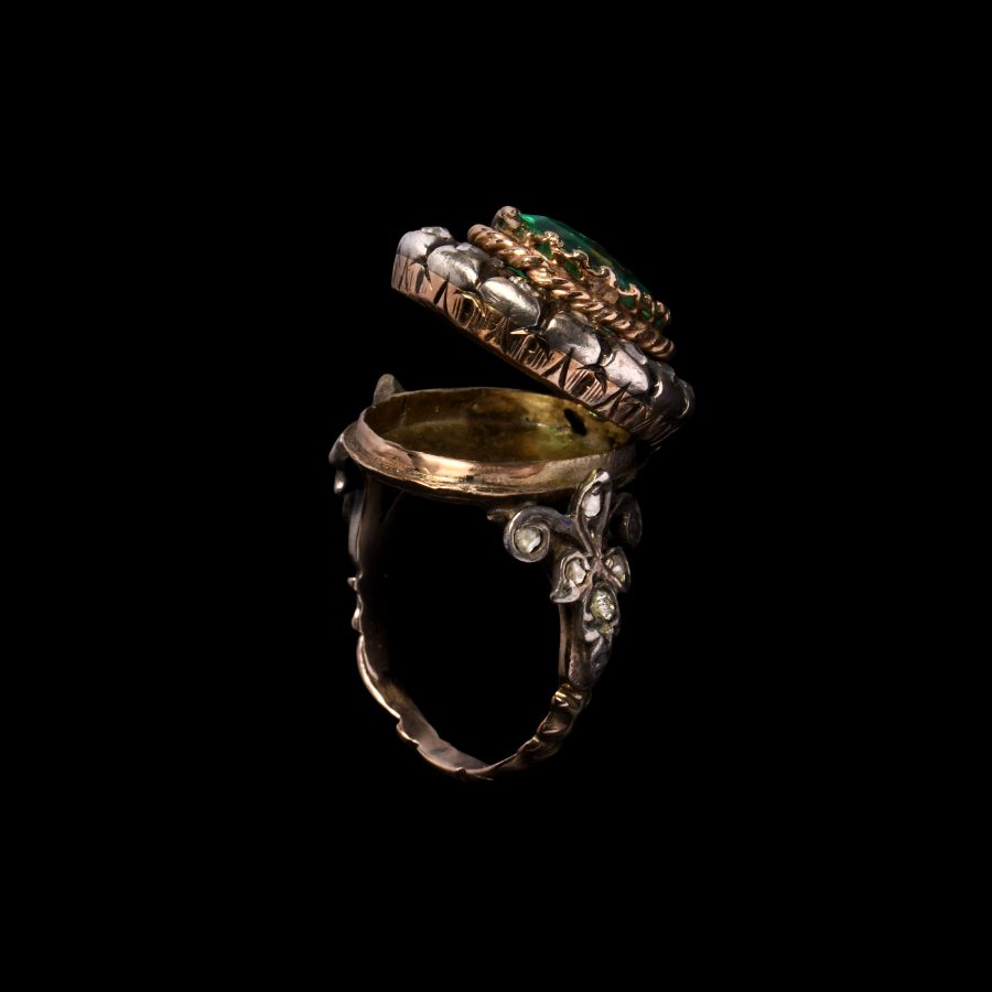 Georgian Gold Poison Ring