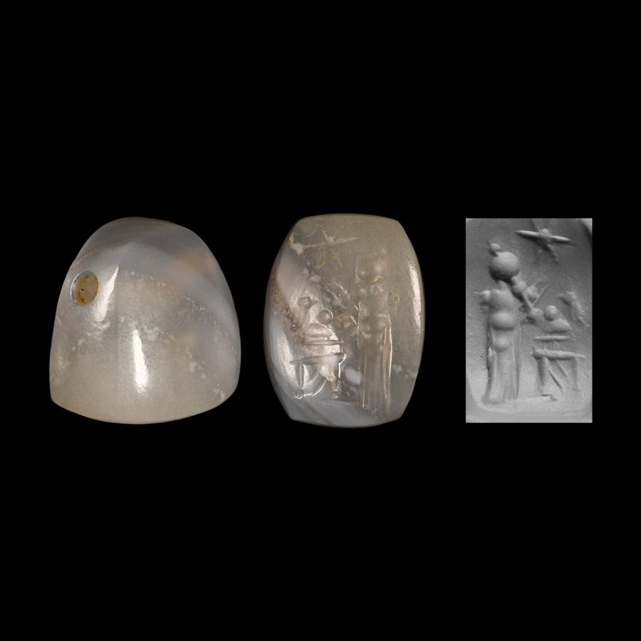 Neo-Babylonian Agate Stamp Seal with King Worshipping