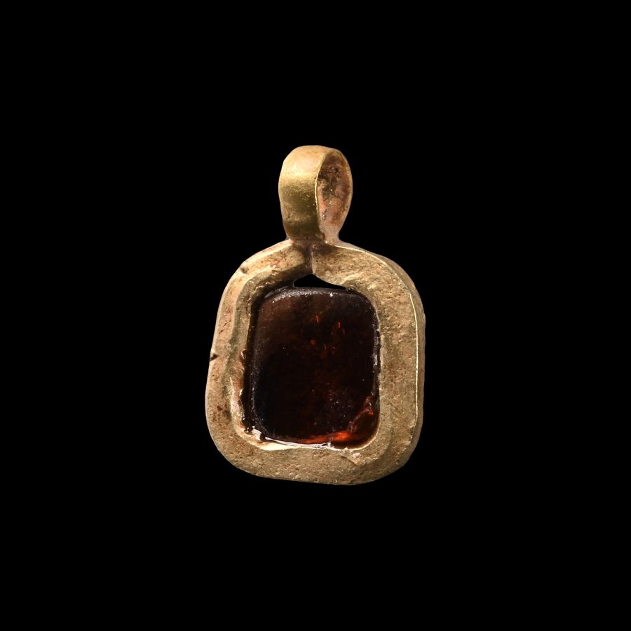 Medieval Gold and Garnet Pendant