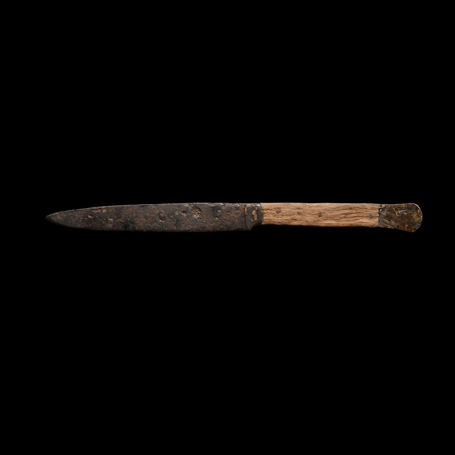 Medieval Knife with Bronze Bird Pommel
