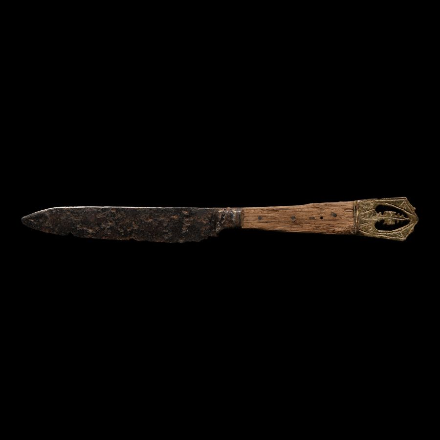 Medieval Knife with Bronze Pommel and Openwork Crowned Heart Motif