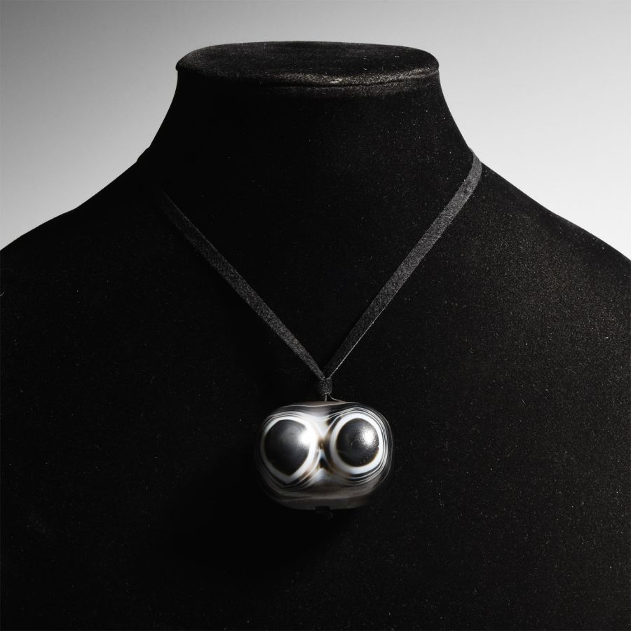 Chinese Giant Banded Agate Bead Necklace