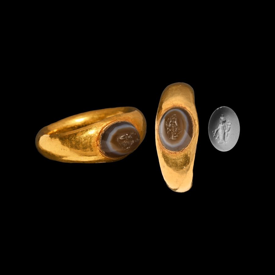 Roman Gold Ring with Fortuna Gemstone